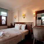 Emine Sultan Hotell 3*