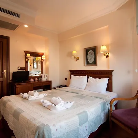 Emine Sultan מלון 3*