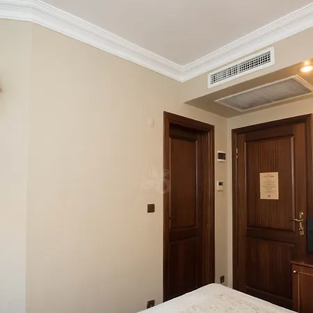 Emine Sultan Szálloda 3*
