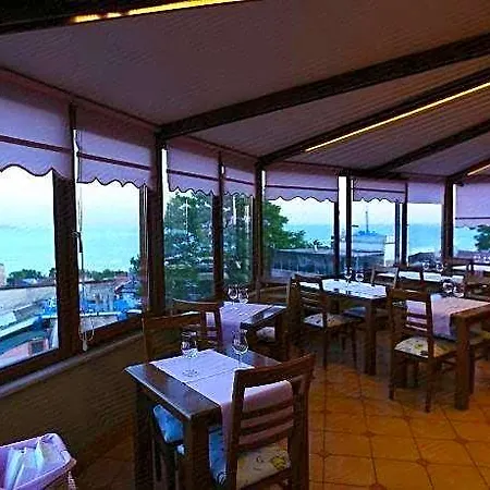 Emine Sultan 3*