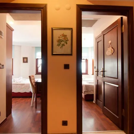 Emine Sultan Hotel 3*