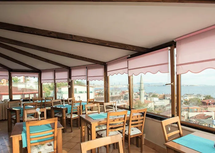 Hotel Emine Sultan 3*