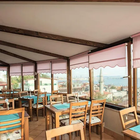 Hotel Emine Sultan 3*