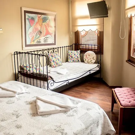 Hotel Emine Sultan 3*