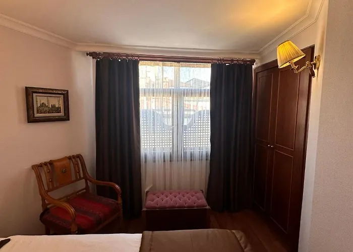 Ξενοδοχείο Emine Sultan 3*